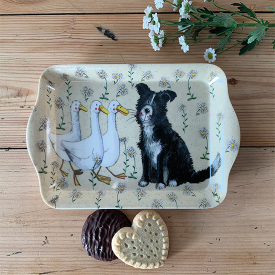 Daisy Field Dog Tray