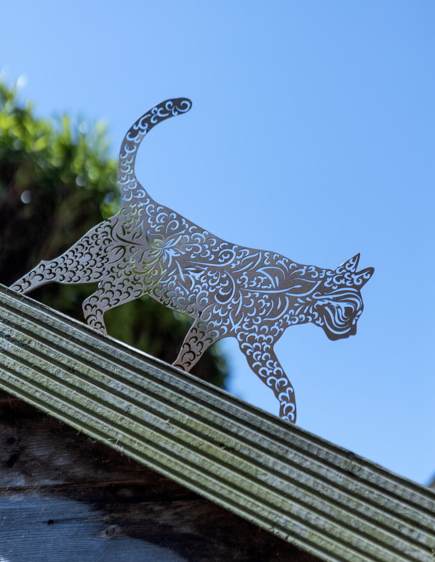 Prowling Cat Fence Decoration